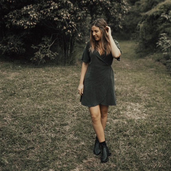 NWT Eco Friendly Black Tasi Travels TENCEL Wrap dress - Picture 7 of 10